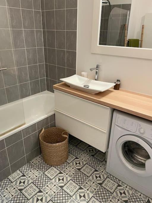 Studio 28 M2 & Jardin Privatif 20 M2 Montigny-le-Bretonneux Exterior foto